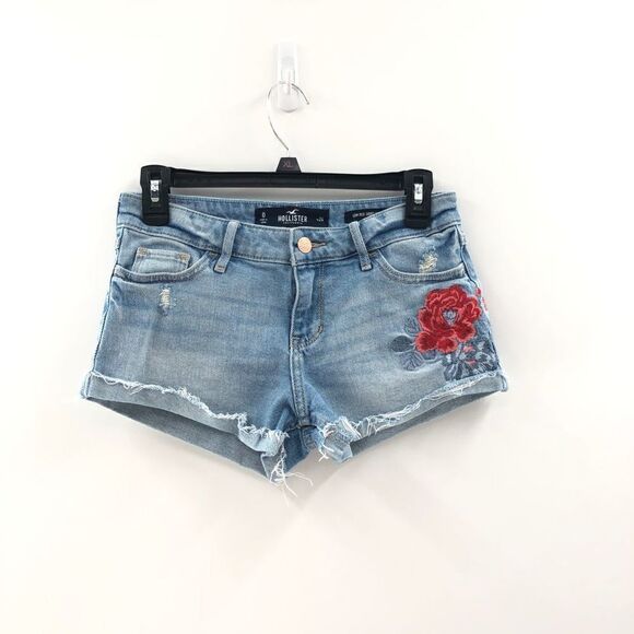 Hollister Low Rise Short Short Floral Embroidered cuff 0/24w - Picture 2 of 11
